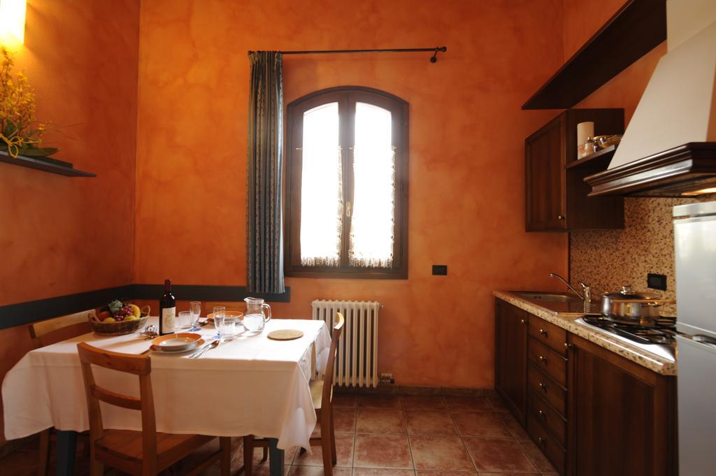 Agriturismo Gian Galeazzo Visconti Guest House Valeggio sul Mincio Phòng bức ảnh