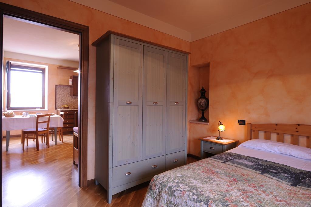 Agriturismo Gian Galeazzo Visconti Guest House Valeggio sul Mincio Phòng bức ảnh
