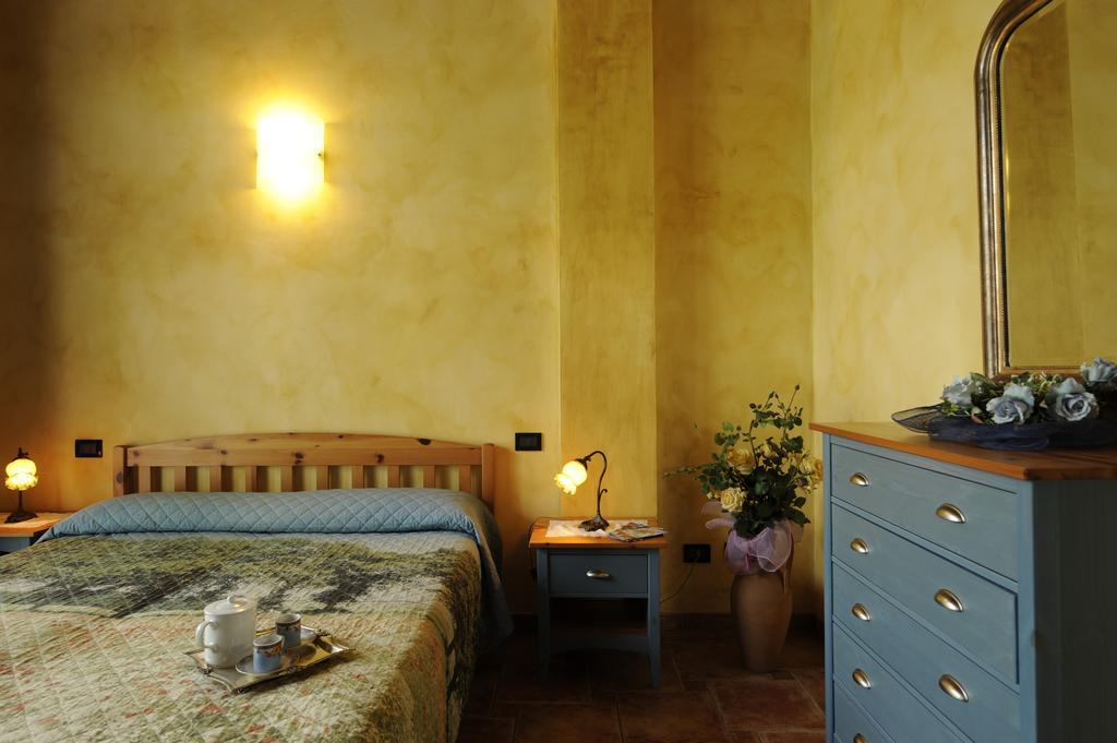 Agriturismo Gian Galeazzo Visconti Guest House Valeggio sul Mincio Phòng bức ảnh