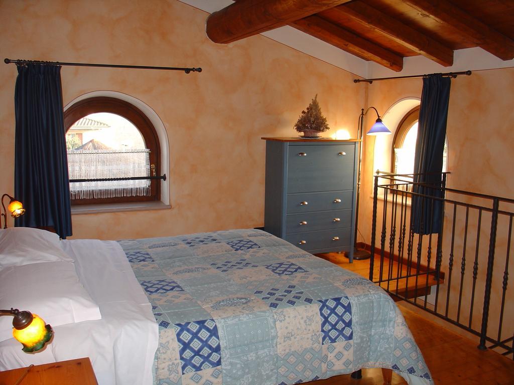 Agriturismo Gian Galeazzo Visconti Guest House Valeggio sul Mincio Phòng bức ảnh